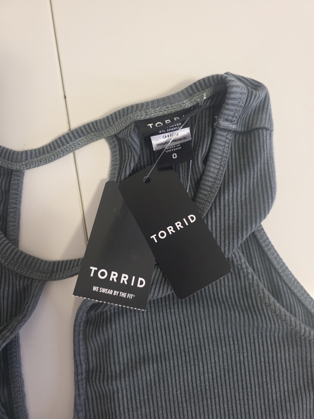 torrid Slate Blue Ribbed Keyhole Tank - Picture 4 of 8